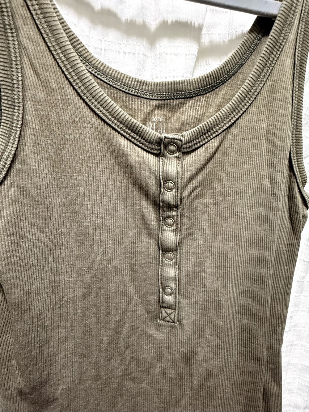 Aerie Olive Green Tank - Picture 4 of 7